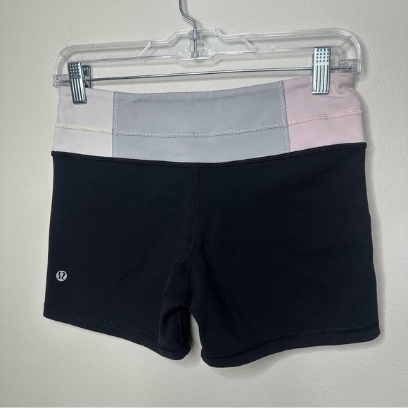 Lululemon Reversible Bootie Shorts - Picture 2 of 5
